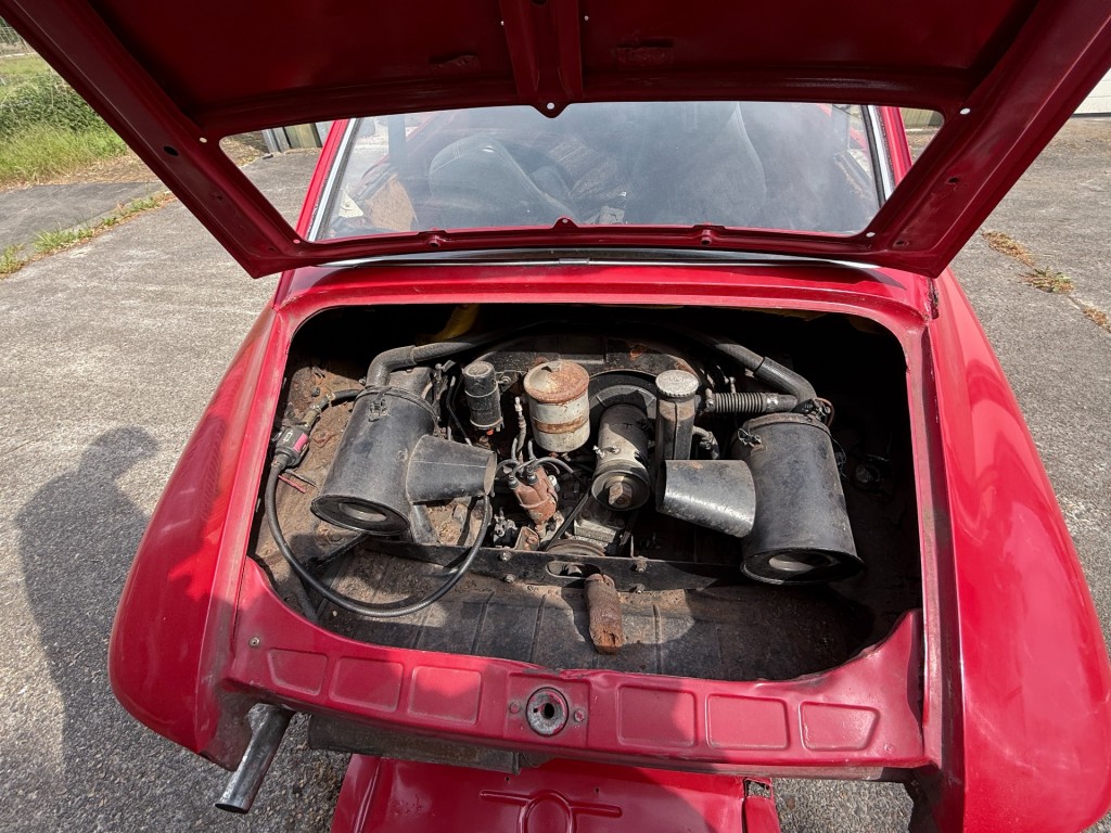 45376400-15.jpg