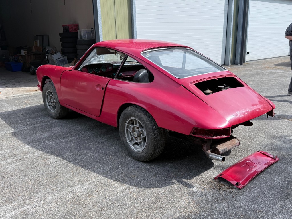 45376400-6.jpg