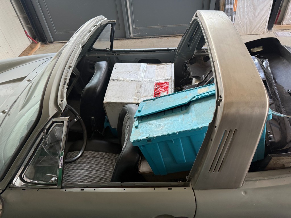 48089911-10.jpg