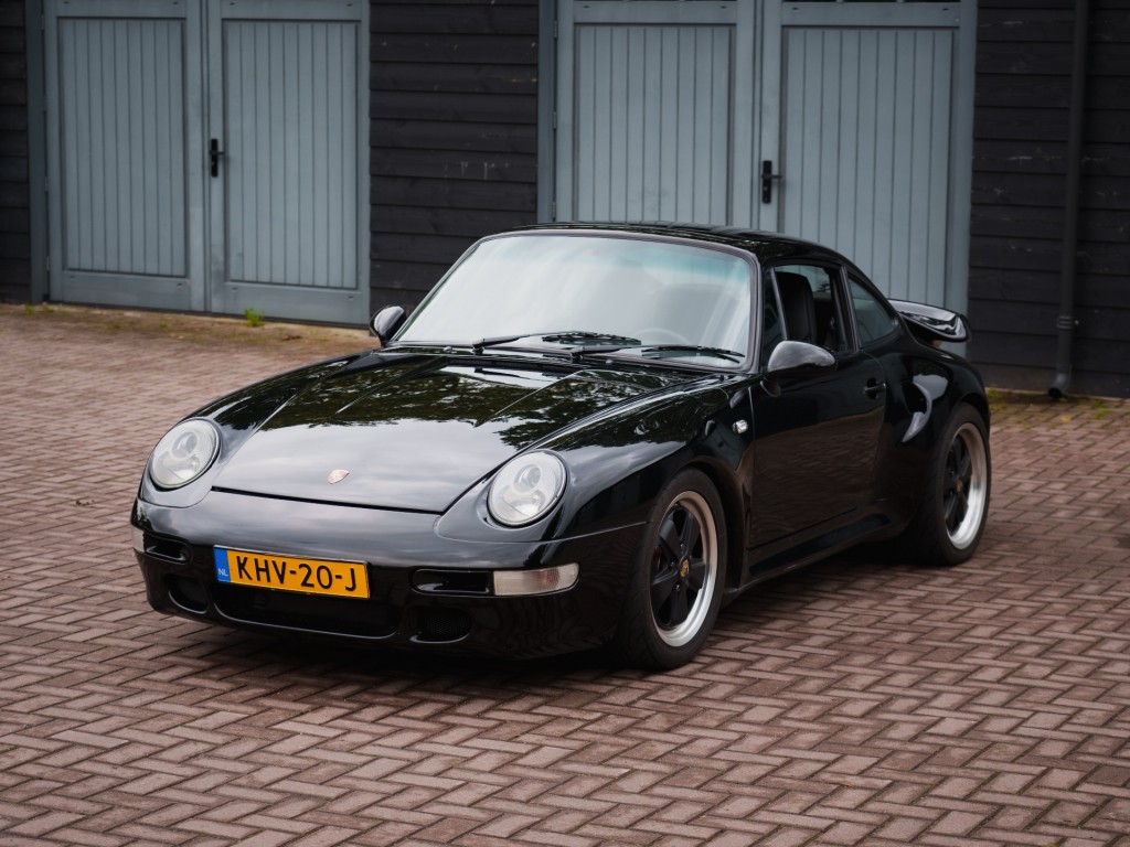 53675828