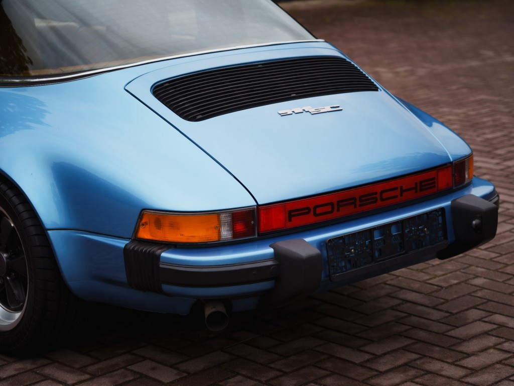 54287019-43.jpg